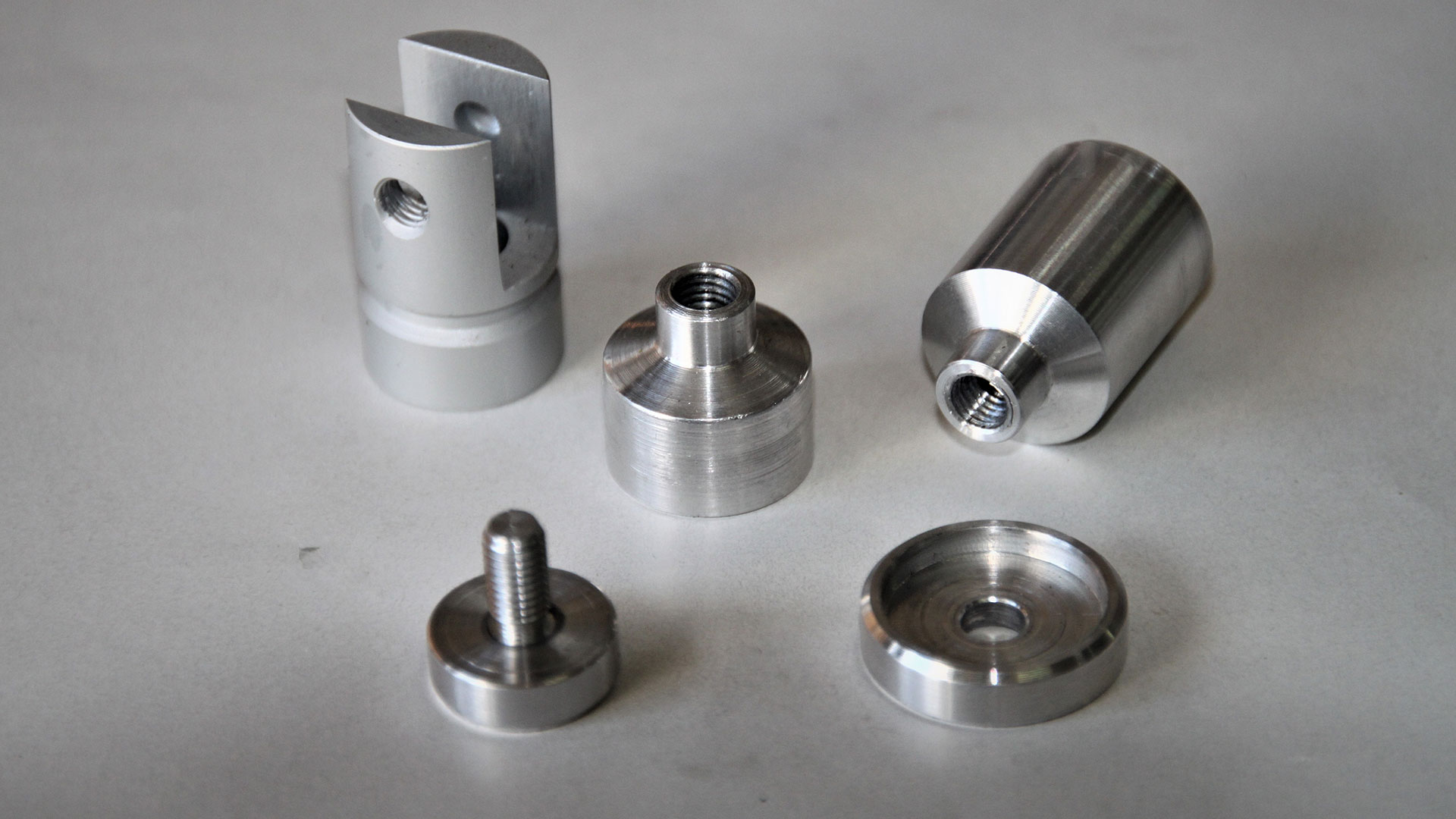 amken-geotechnical-engineering-services-sinage-cieling-mount-system